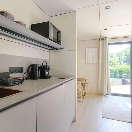 Tiny-house Atypique, 4 Personnes, Saint-didier *